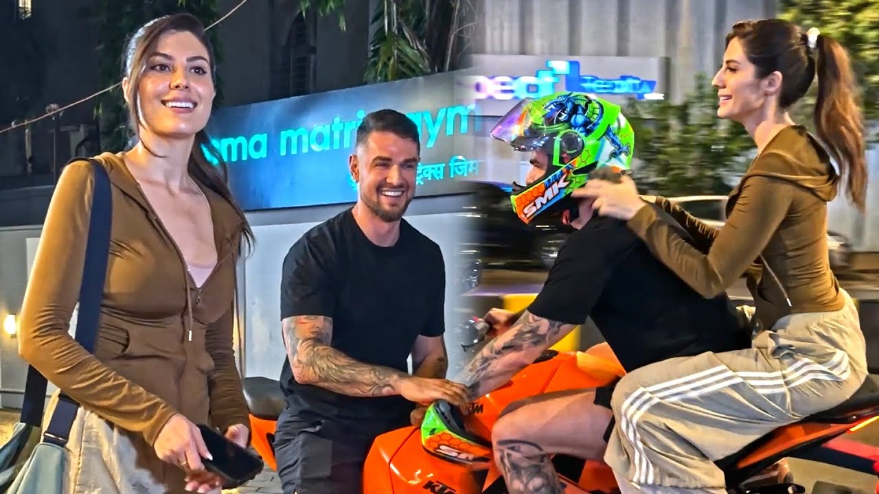 Beautiful 😍 Elnaaz Norouzi Spotted In Bandra