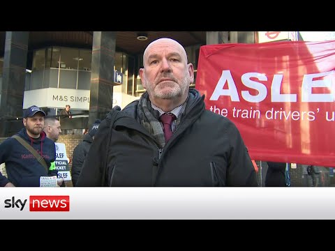 Rail strikes: union boss says 'the people are speaking and they support strikes'