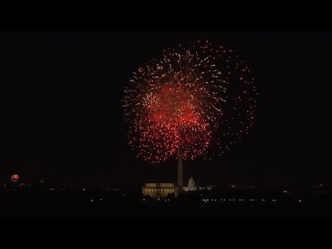 Vídeo: Fuegos Artificiales Espaciales Para El 4 De Julio - Vista Alternativa