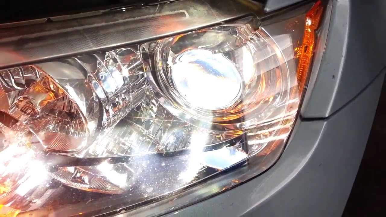 2012 Jeep Grand Cherokee - Testing New Headlight Bulbs - Low Beam, High