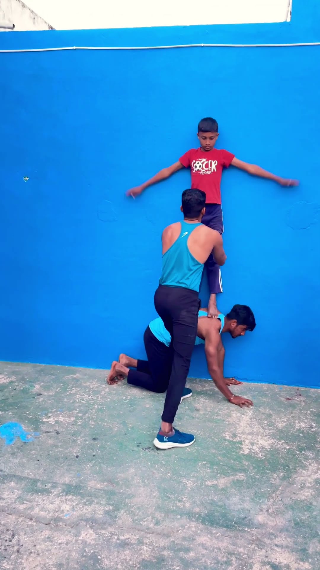 Who Can Do This ?? #shortvideo #funny #comedy