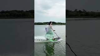 RUSH WAVE ,No matter how old you are, be happy#rushwave #Surfing #surfboard #electricsurfboard