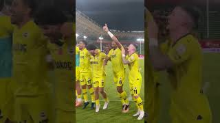 Sensiz Hayat Bir Işkence Dilimdesin, Gündüz Gece Satır Satır, Hece Hece En Büyüksün.