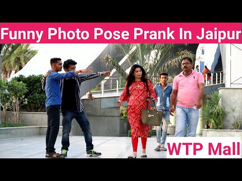 funny-photo-pose-prank|pranks-in-india|jaipur-me-prank|rishu-meena-pranks|pranks-in-rajasthan