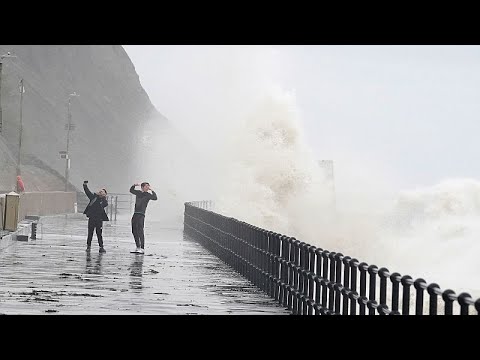 Tempestade "Ciarán" deixa pelo menos 10 mortos na Europa: a "Domingos" chega sábado