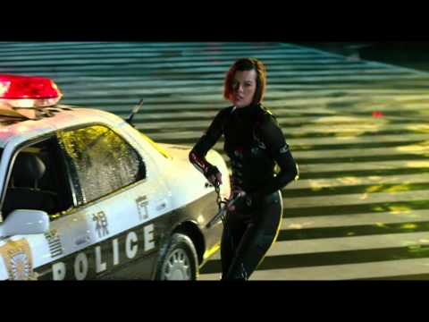 Vidéo: Jovovich L'emporte Sur Resident Evil: Retribution