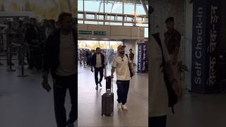 Virat Kohli Met & Hugged A Close Relative At