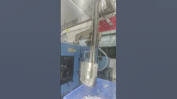 How Our Injection Molding Robots Boost Efficiency & Cut Costs