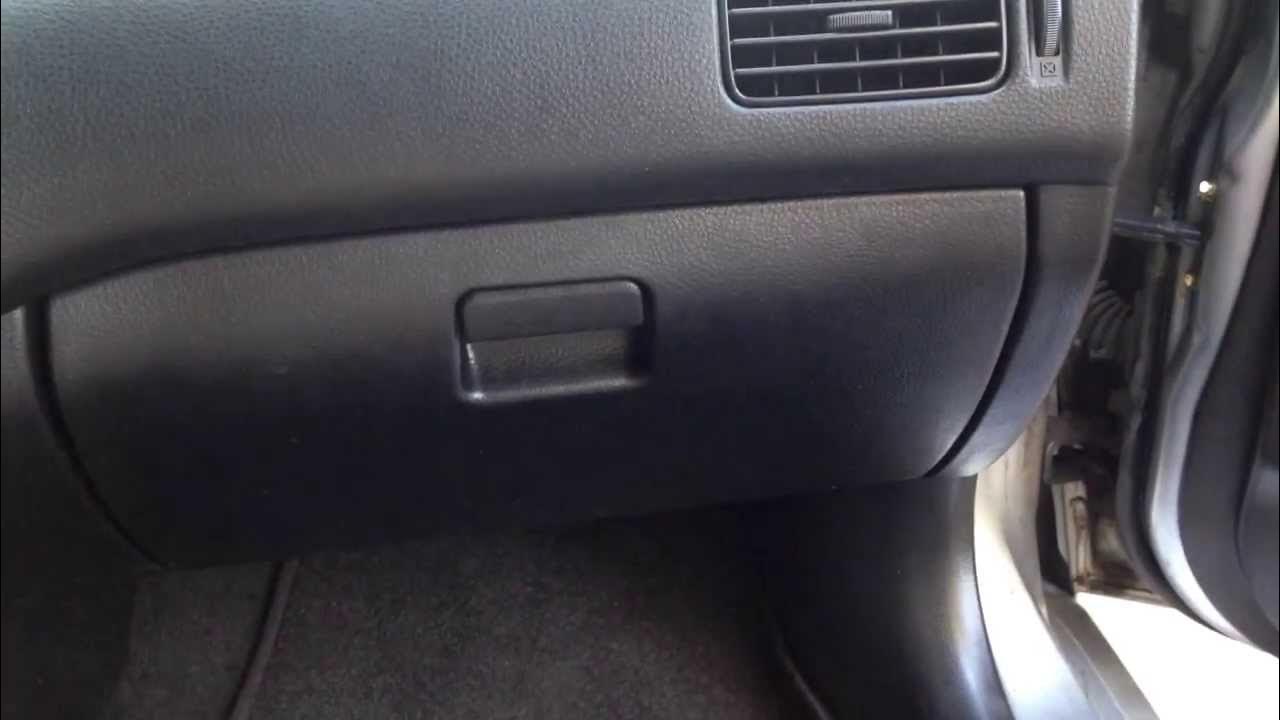 Как снять бардачок лансер 9. Подсветка бардачка митсубиси лансер 9. Доводчик для мягкого открывания бардачка skoda кодиак. Как снять бардачок лансер 9. Бардачок лансер 10.