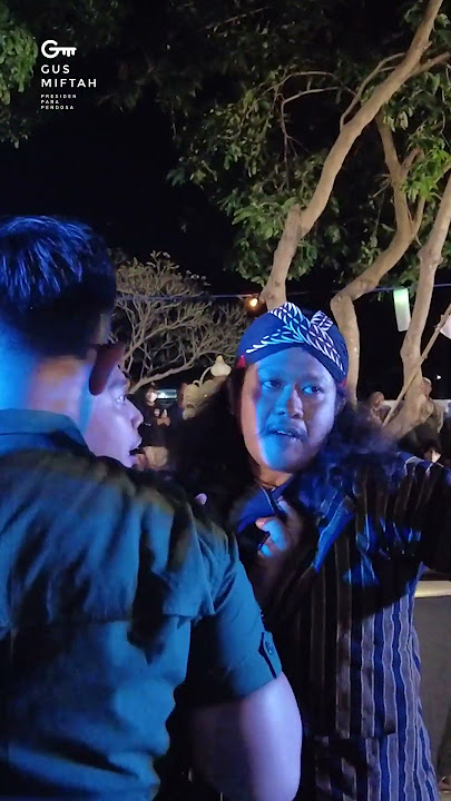 KEKACAUAN ULANG TAHUN GUS MIFTAH KE 42
