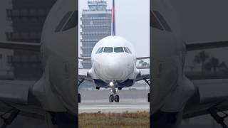 Delta A320 Taxiing For Takeoff At Los Angeles International Airport