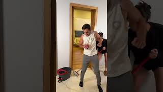 Hoy Duerme En El Silln