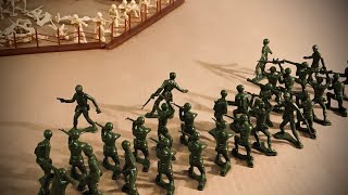 Green army attack! Part two (stop motion)