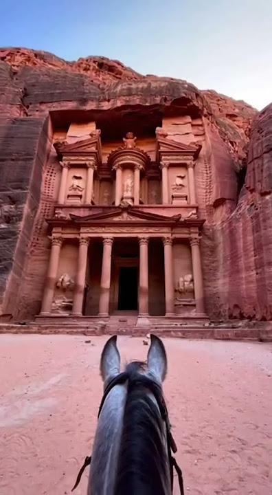 Riding into Ancient Petra! 말 타고 만나는 페트라! POV: ¡Así entras a Petra!
