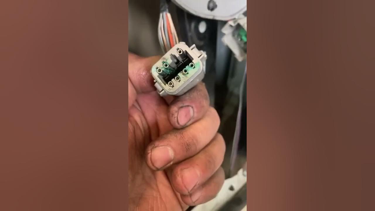 Fault code 171 fmi 3, 13, 19 ambient air temperature sensor YouTube