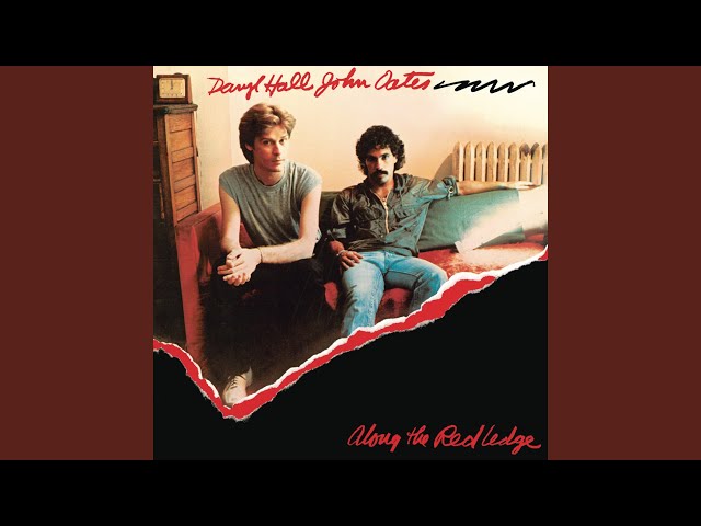 Daryl Hall & John Oates - Don't Blame It On Love