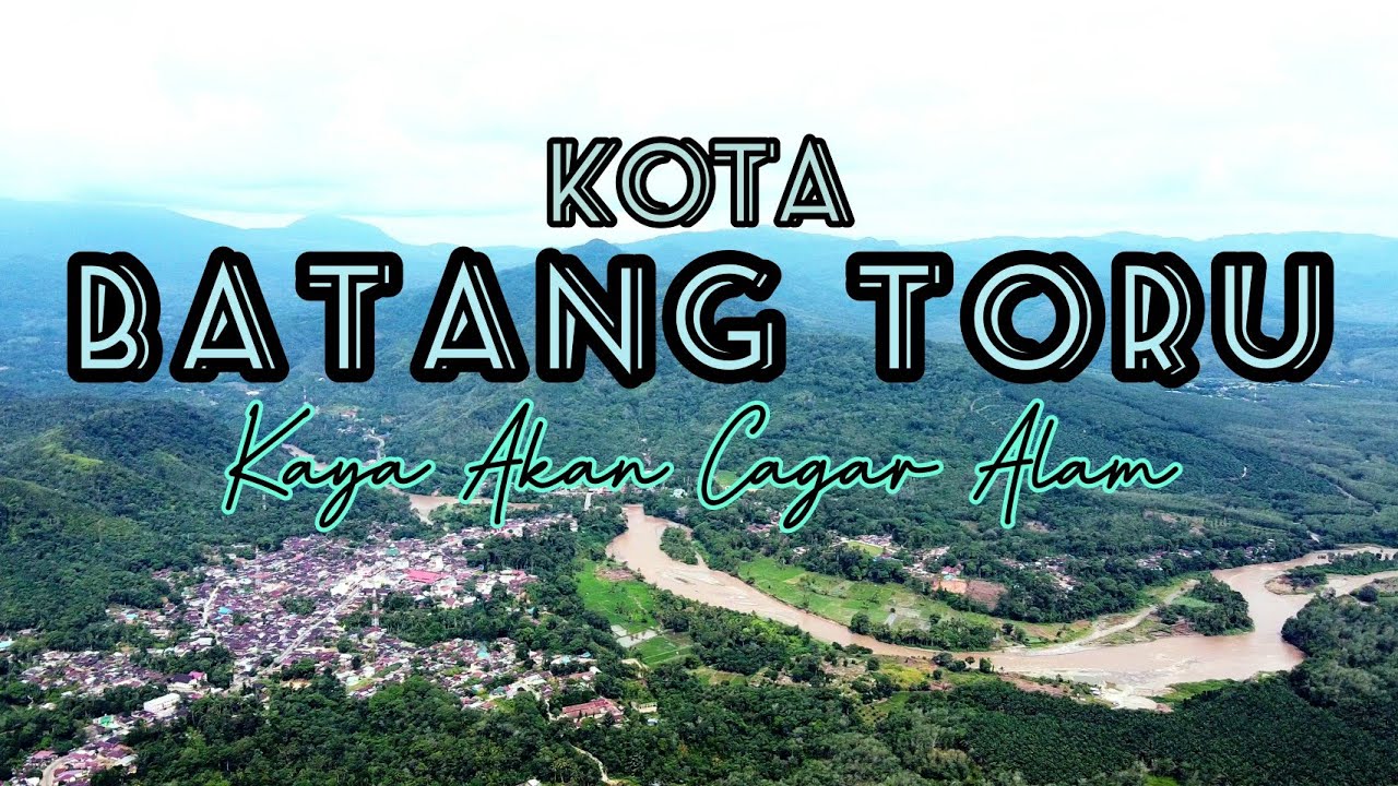 Melintas Di Atas Kota Batang Toru Tapanuli Selatan Sumatera Utara