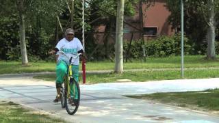 Donne in bicicletta