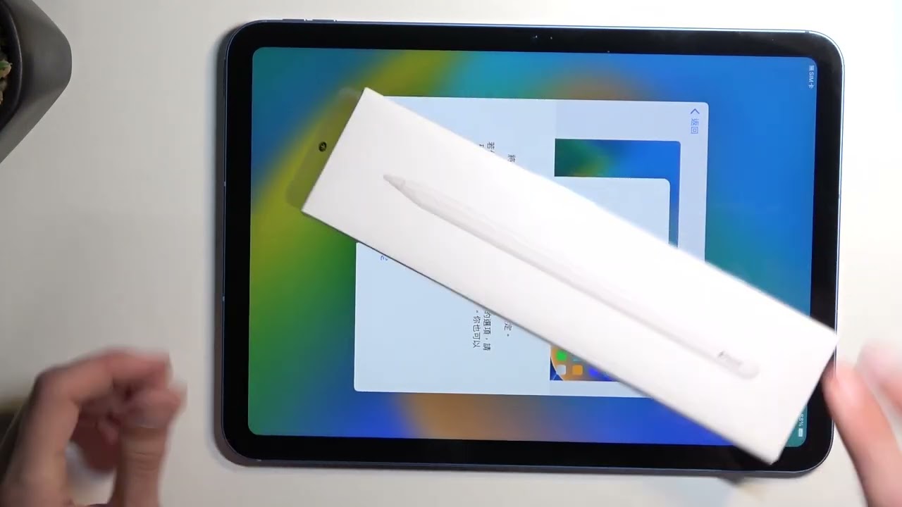 iPad 10th Gen (2022) - Unboxing & First Impressions & Accessories