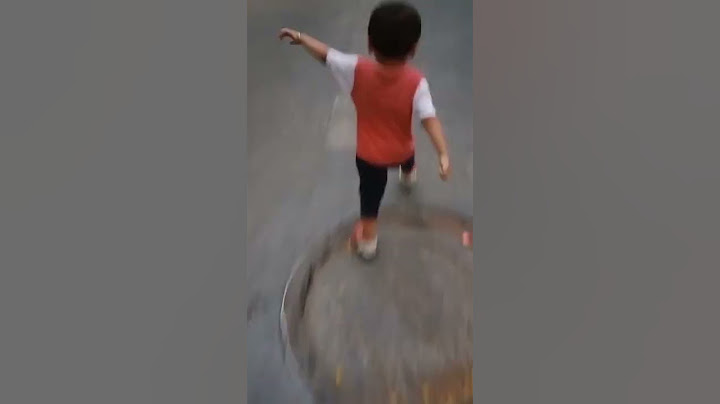 cute baby running fast to meet daddy @ cute baby boy