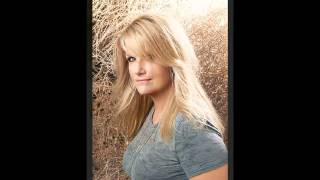 Away In A Manger   Trisha Yearwood lyrics in description)