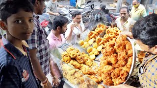 Heavy Crowded 50 Years Old Biggest Butter Bonda Making Center in Rajahmundry Famous Tiffin Centers