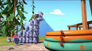 Grizzly and the lemmings (swimming time with lemmings) Resimi