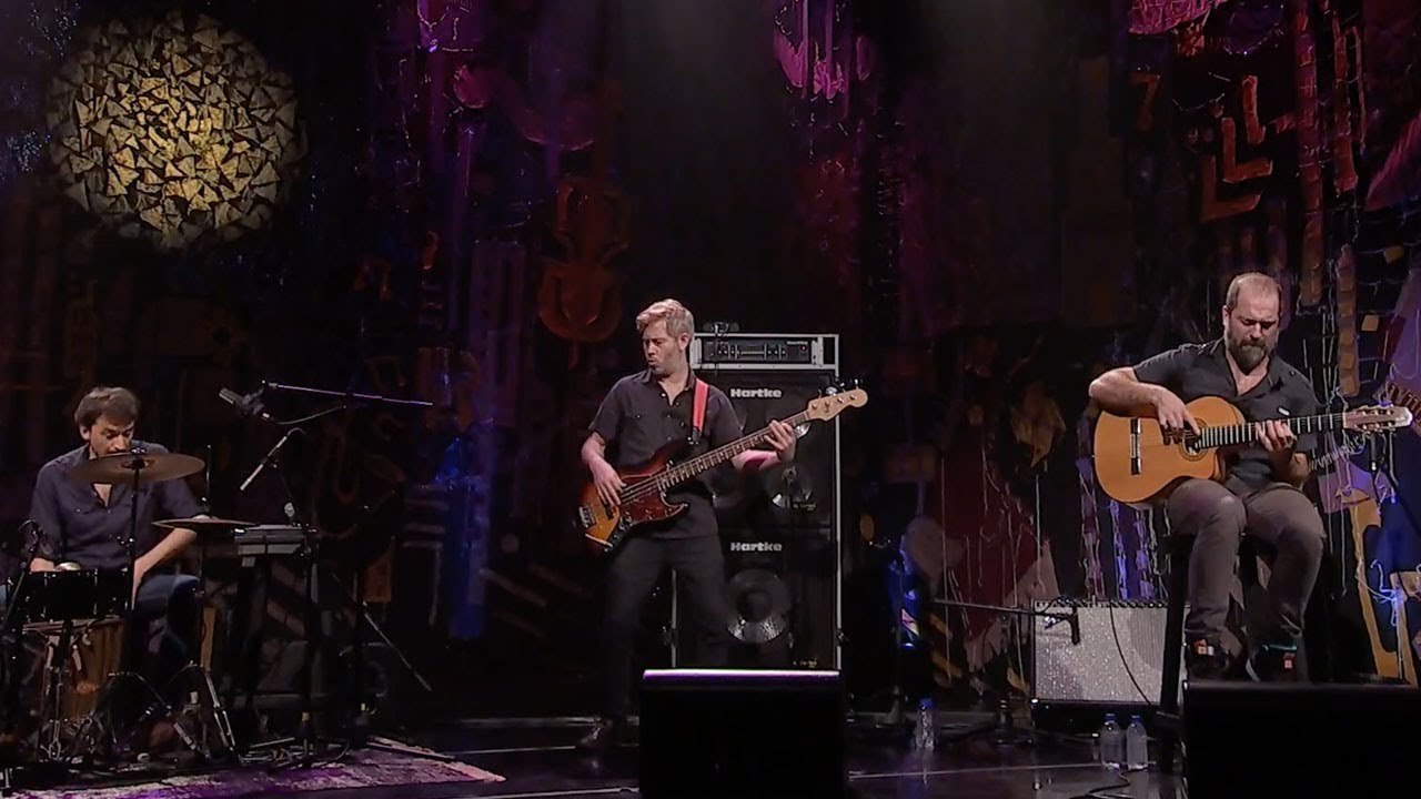 Violentango | Barceluna (Violentango) | Instrumental Sesc Brasil auf YouTube ansehen Violentango | Barceluna (Violentango) | Instrumental Sesc Brasil auf YouTube ansehen