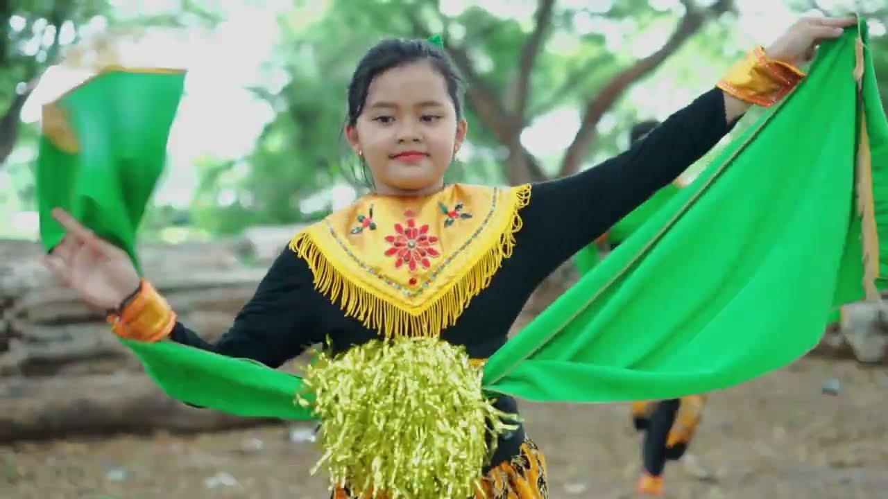 TARI GEBYOK ANTING-ANTING SDN KUTOREJO I GUGUS 1_STUDENT FESTIVAL WEEK 2022