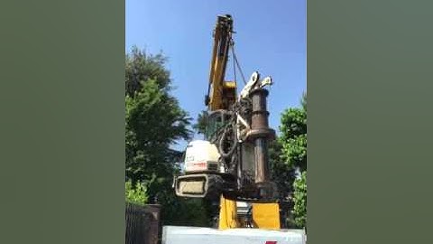 Tescar CF2.5 A  Mini Piling rig moved by a crane