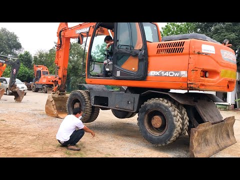 Video Bán Máy Xúc DOOSAN DX 140 Đời 2011 - Hàng Mới Về - youtube
