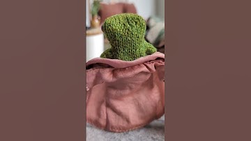 Frog and Toad Have Breakfast in Bed 🥐☕🐸🐸☀️ #frogandtoad #knittedfrog