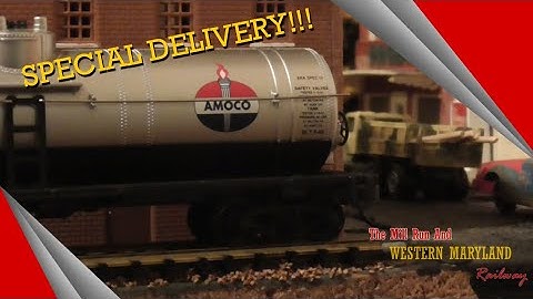 Advantages to industries on a model railroad. Yard Switching action in HO scale!