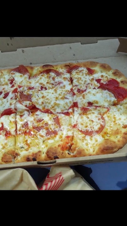 one-bite-tim-horton-s-flatbread-pizza-review-timhortons-pizza