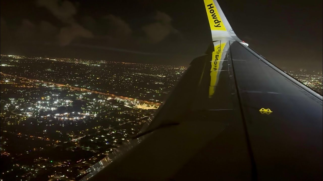 Spirit Airbus A321NEO Night Landing at Fort Lauderdale 