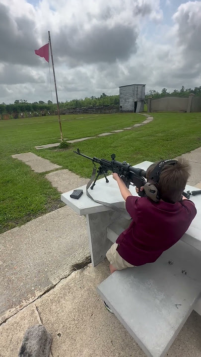 He definitely rather shoot the krink over the M91!