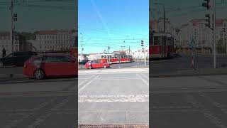 MÍJENÍ TRAMVAJÍ 15T a T3 #15t #t3 #praha #prague #dpp #tramvaje