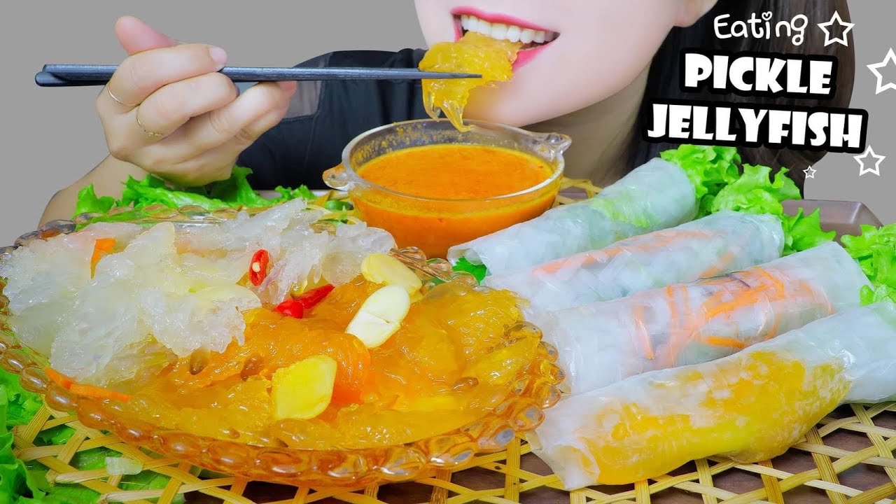 ASMR PICKLE JELLY FISH X SPRING ROLL EXTREME CRUNCHY EATING SOUNDS