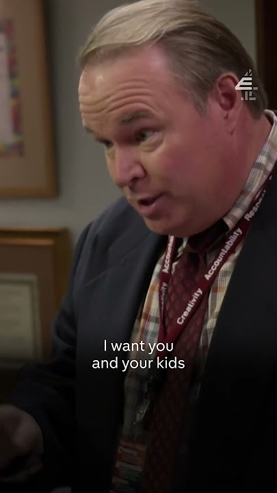 Gay dads vs lesbian moms #ModernFamily #Shorts #E4