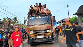 Brewog  Kesulitan Belok Sdanai Gasak Motor Di Karnaval Purwosekar