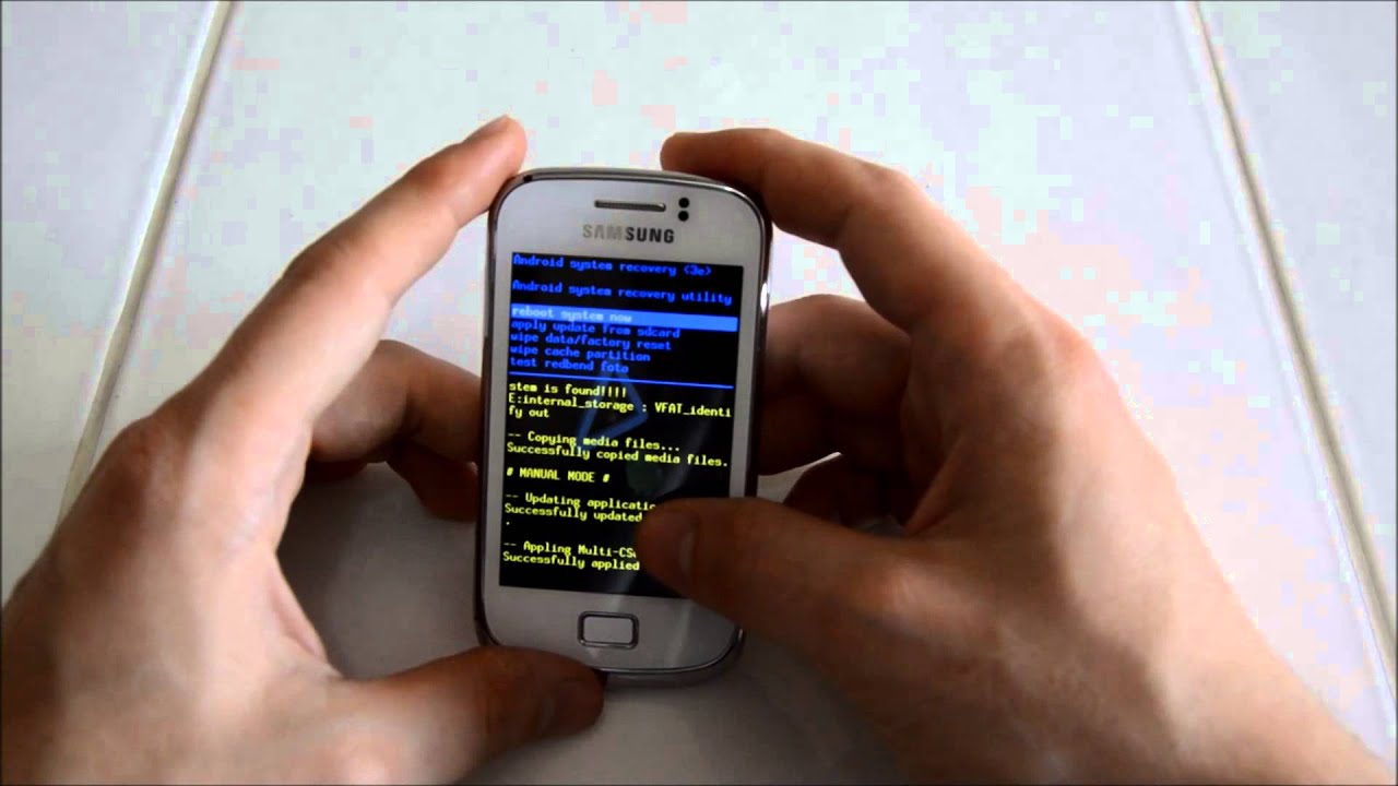 Hard Reset Samsung Galaxy Mini 2 - YouTube