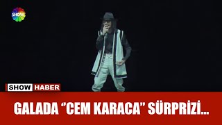 Cem Karaca hologramla sahneye çıktı Resimi