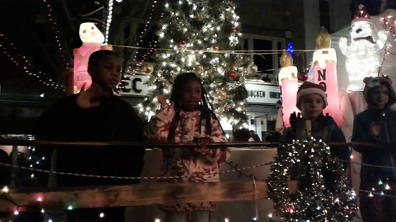 1262019 Phoenixville's Holiday Parade ! YouTube