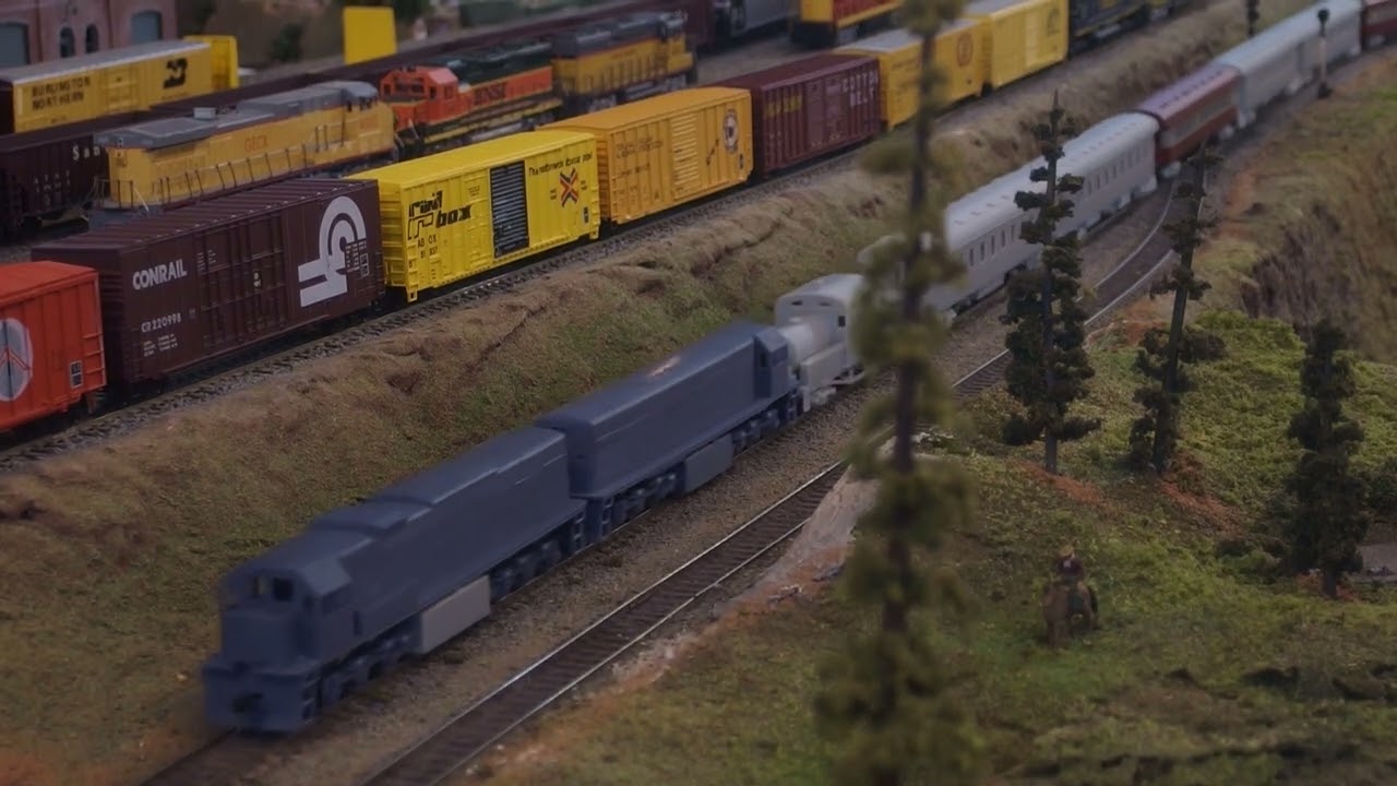 First run of the SARMODEL SAR/Spoornet Class 34 Diesel locomotives