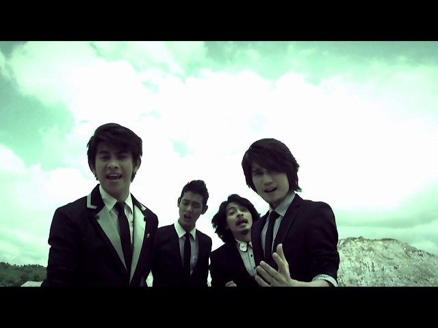 Forteen - Berdua Bersatu (Official Music Video) #Throwback class=
