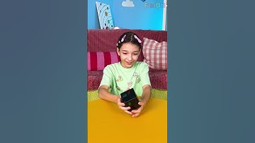 🎲 🌈 LEARN BUTTERFLY COLORS with WOW CUBE FUN 🦋 #shorts #learning