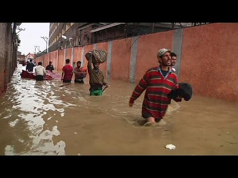 Наводнения в Кашмире: число жертв растет