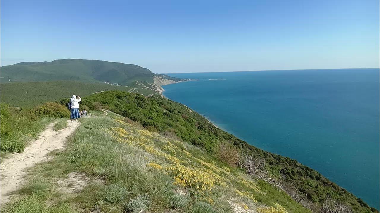 Песня а я не хочу 4 стены. Варваровка Анапа. Пляж Варваровка Анапа. Варваровка Анапский район пляж. Дайвинг Варваровка Анапа.