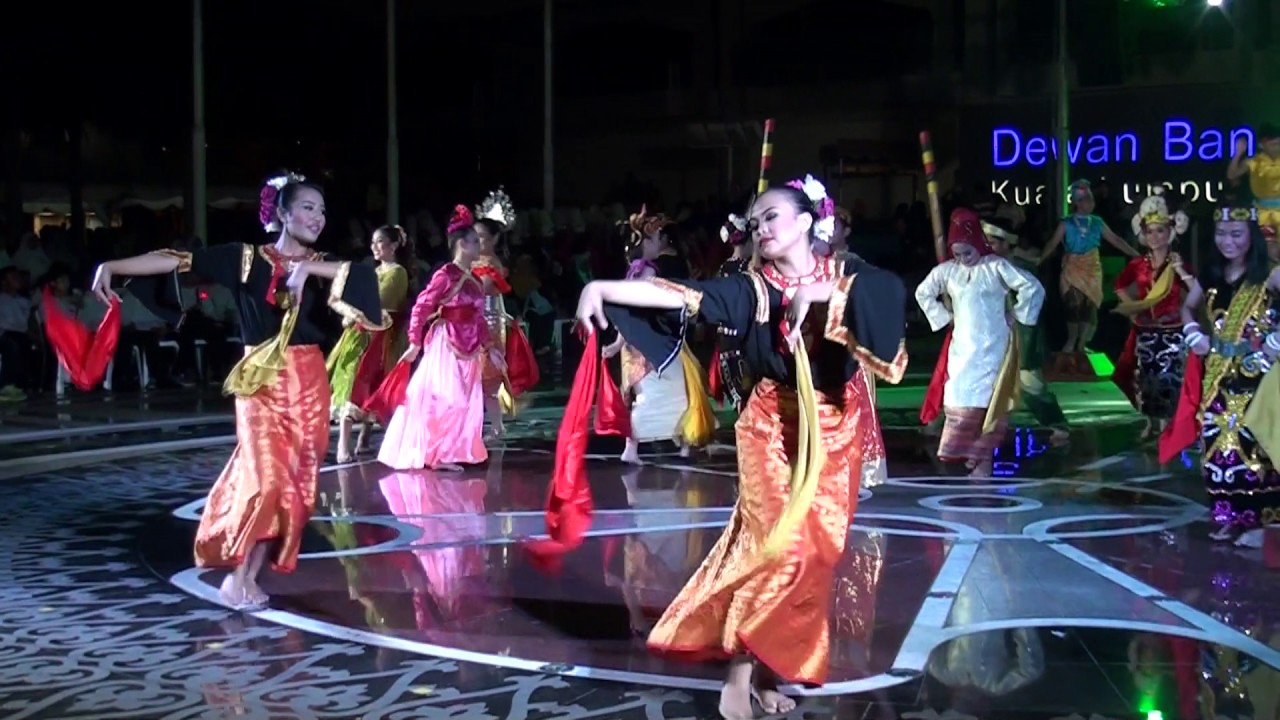 fiesta kreatif Sarawak