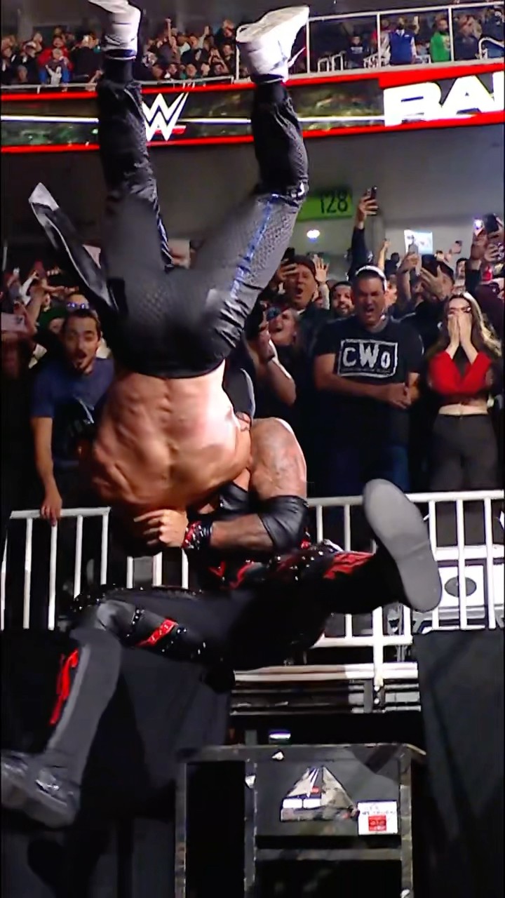 If you ever wondered what HATRED between competitors looked like... look no further. ?